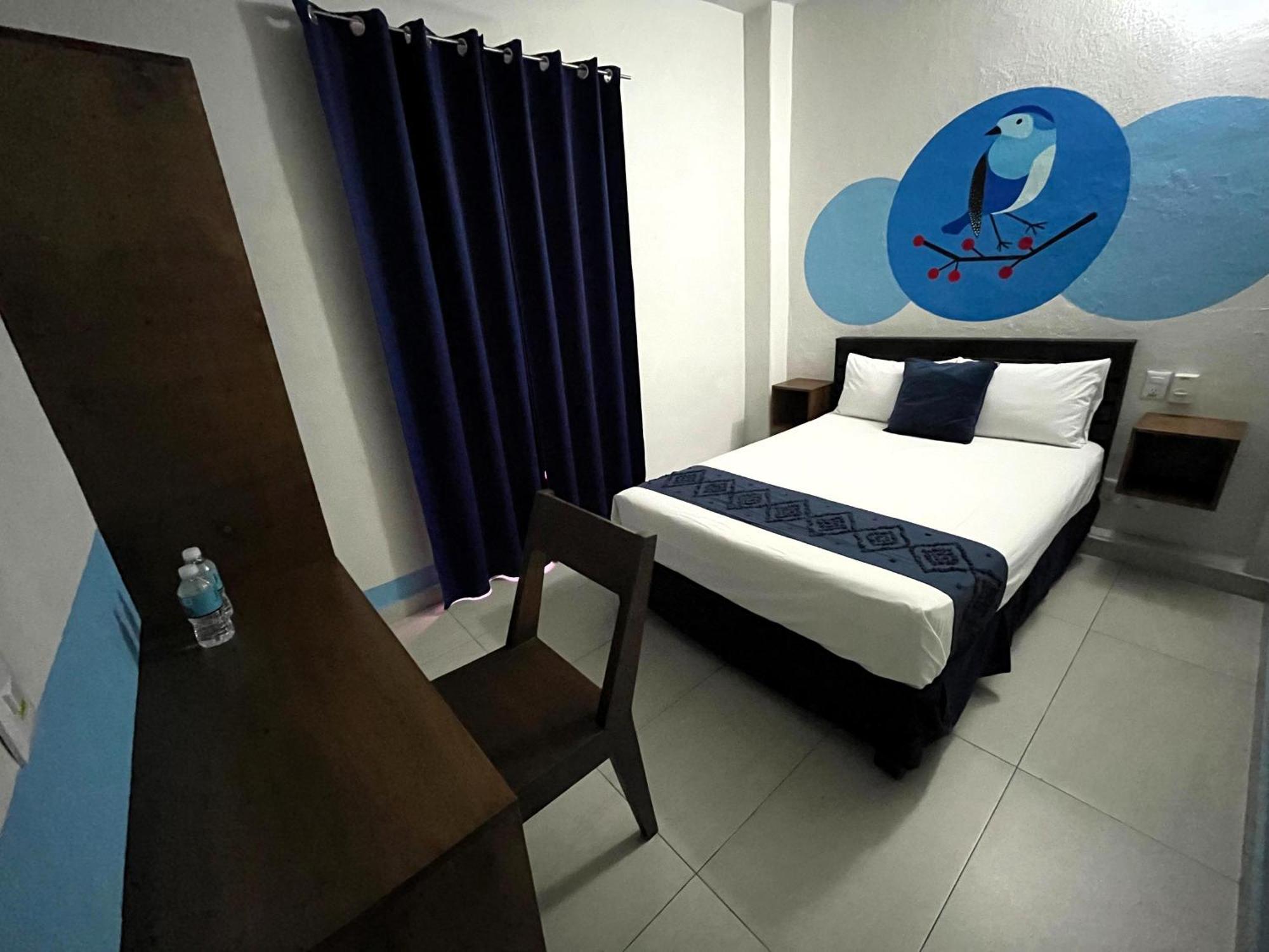 Hotel Juarez 70 Colima Eksteriør bilde